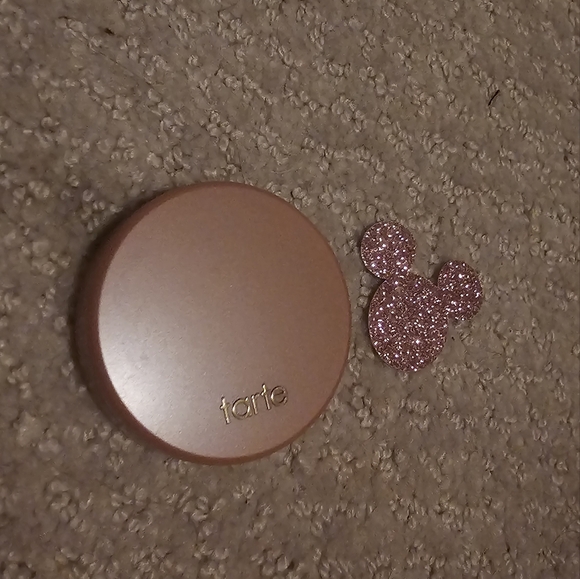Tarte Blush - Picture 1 of 3